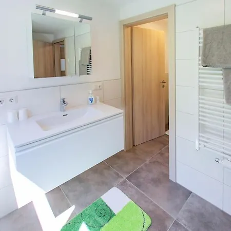 With 1 Bedroom *